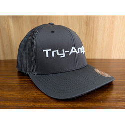 TRY-ANGLEロゴキャップ フレックスフィットトラッカーメッシュ チャコール